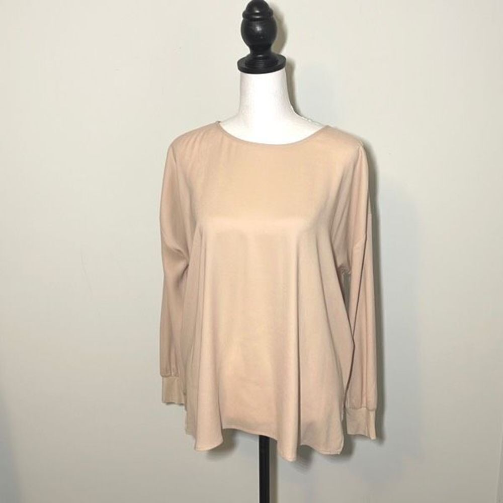 Ann Taylor Petite Long Sleeve Pullover Minimalist Blouse Nude/Tan Size Small Pet